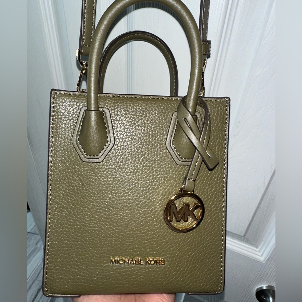 Michael Kors purse